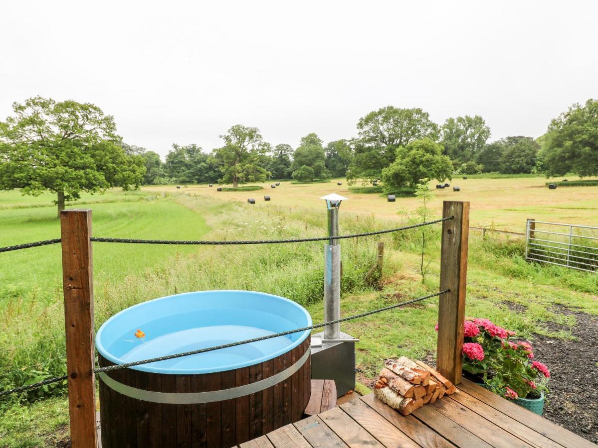 The Lazy Mare By The Water Villa Rugeley Exterior foto